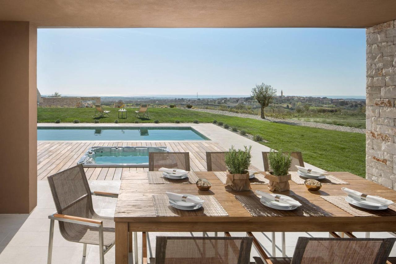 Villa Royale Croatia With Golf Green In Brtonigla Exterior foto